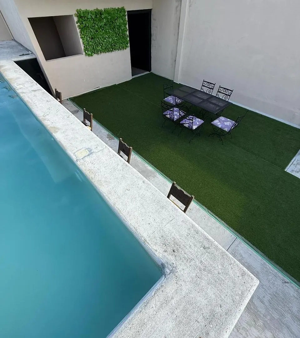 Apartamento Torre 70, Departamento 12 Playa del Carmen 0*,  México